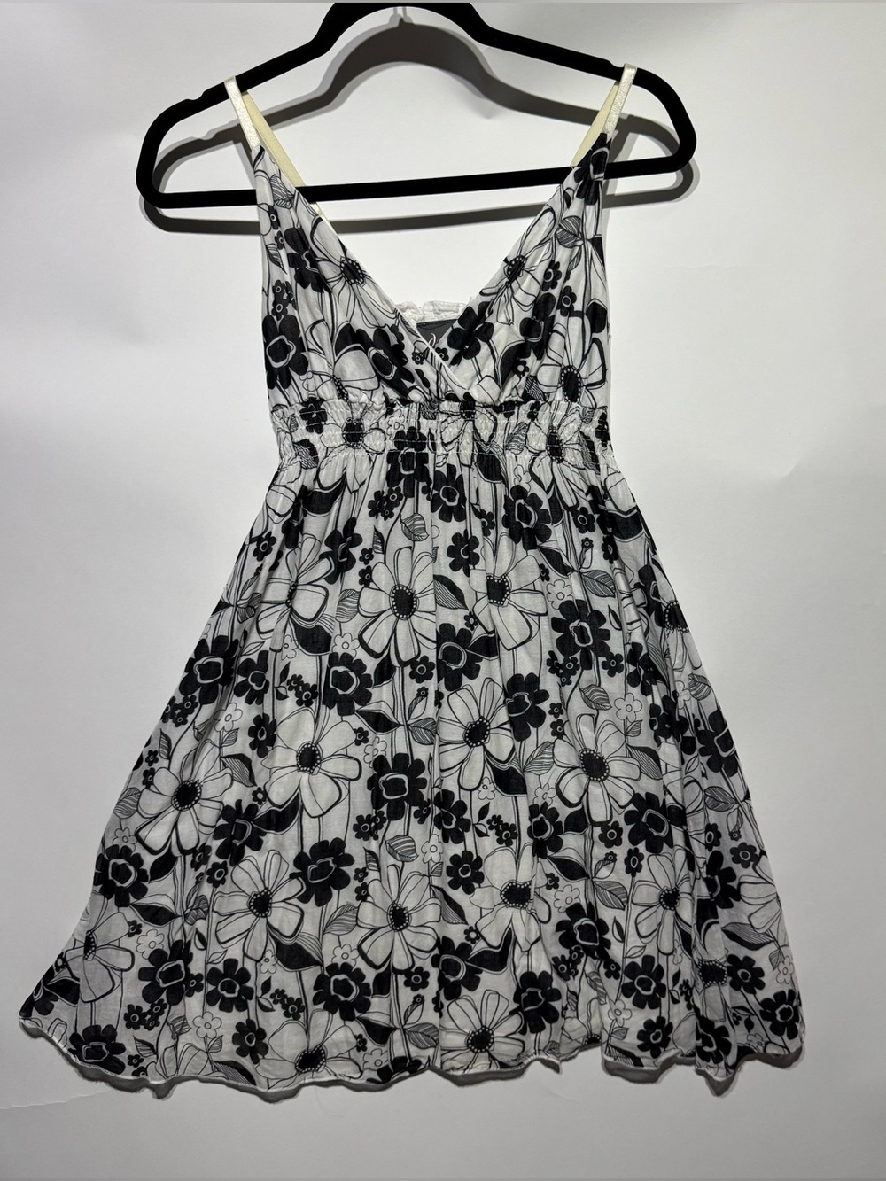 Dots 100% cotton, v neck black and white flower mini dress